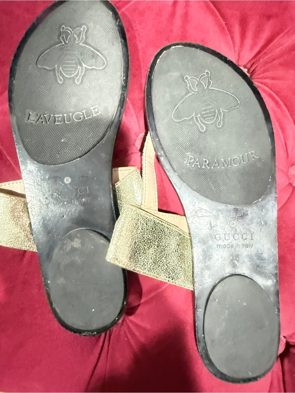 Gucci Gold Metallic Leather Thong Sandals with Black Footbed - Picture 8 of 11